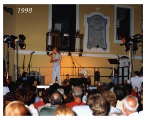 zio-Hack_1998_sul_palco